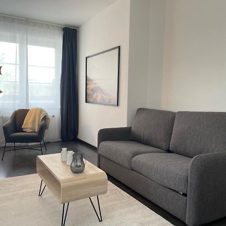 Airport Apartment Fuer 4 - Smart Tv - Kueche - Echarger Hamburg Exterior photo