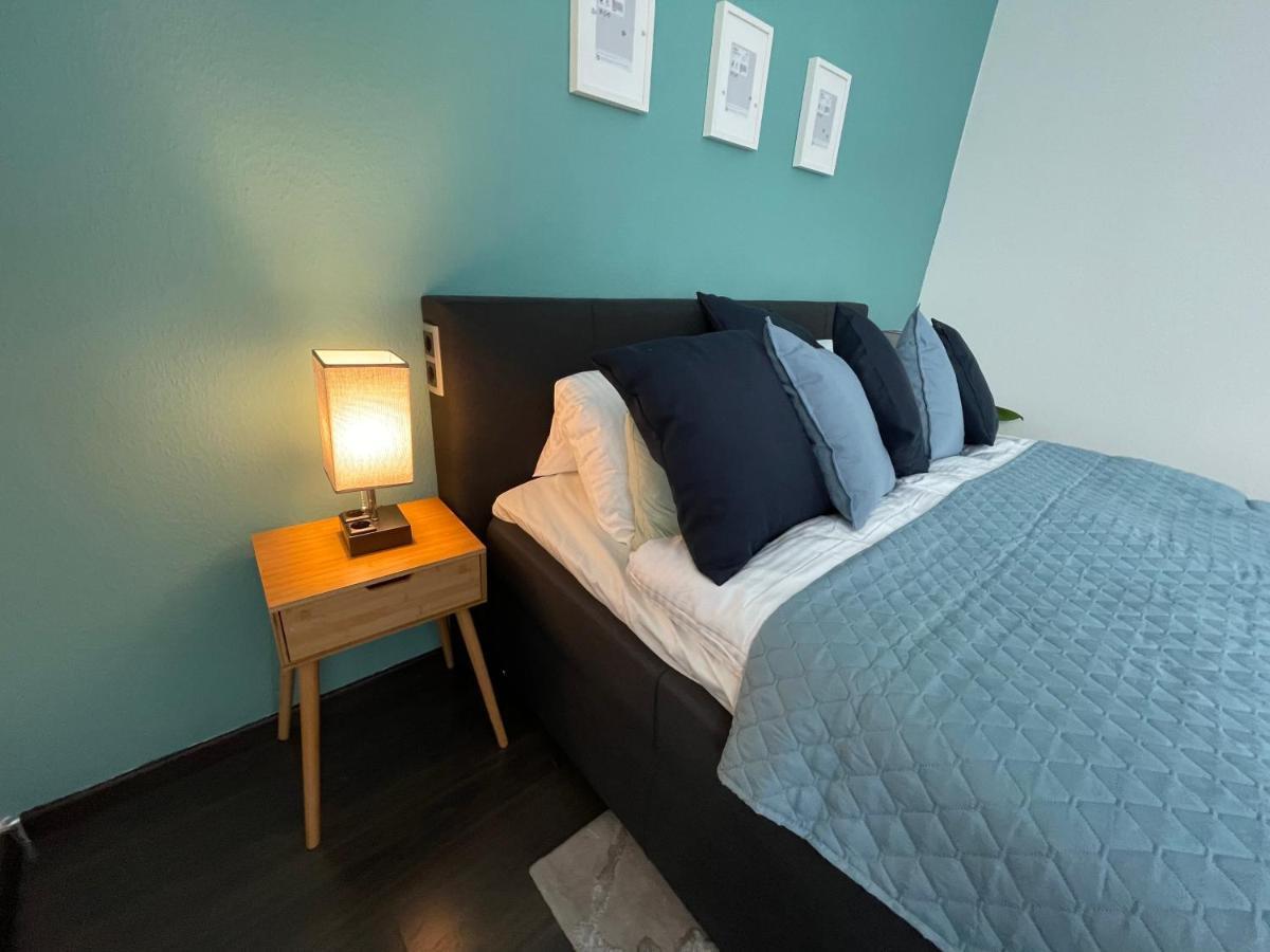 Airport Apartment Fuer 4 - Smart Tv - Kueche - Echarger Hamburg Exterior photo