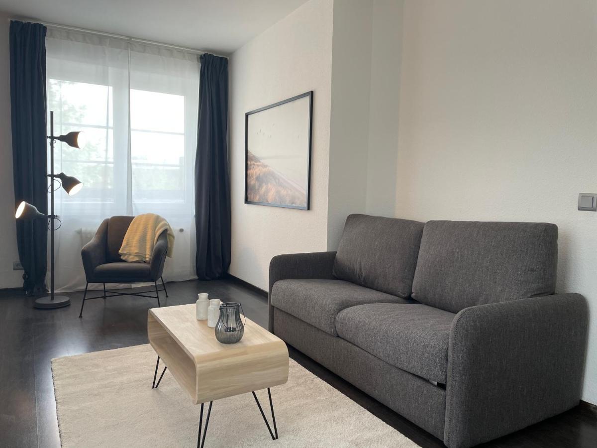 Airport Apartment Fuer 4 - Smart Tv - Kueche - Echarger Hamburg Exterior photo